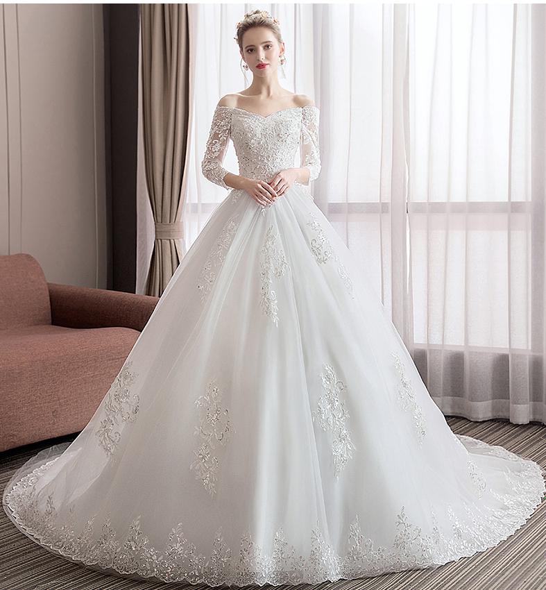 2023 Long Tail Half Sleeve Wedding Dress Princess Wedding Gown Lace V Neck Bridal Dress Plus Size