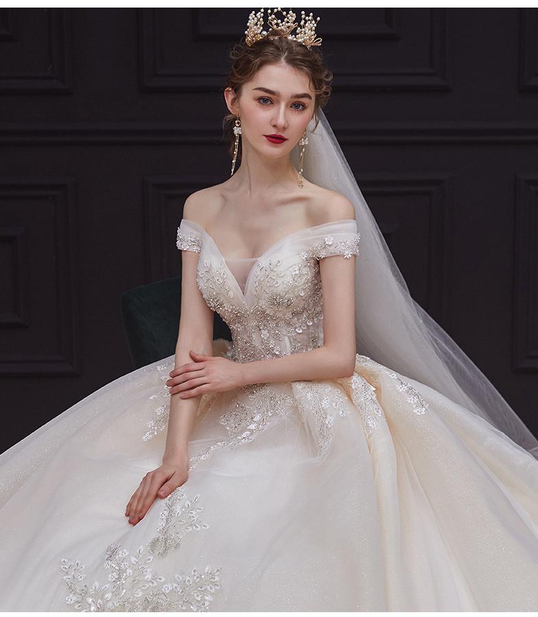 Luxury Handmade Boat Neck Wedding Dress With Train Lace Flower Bridal Dress Elegant Off The Shoulder Ball Gown