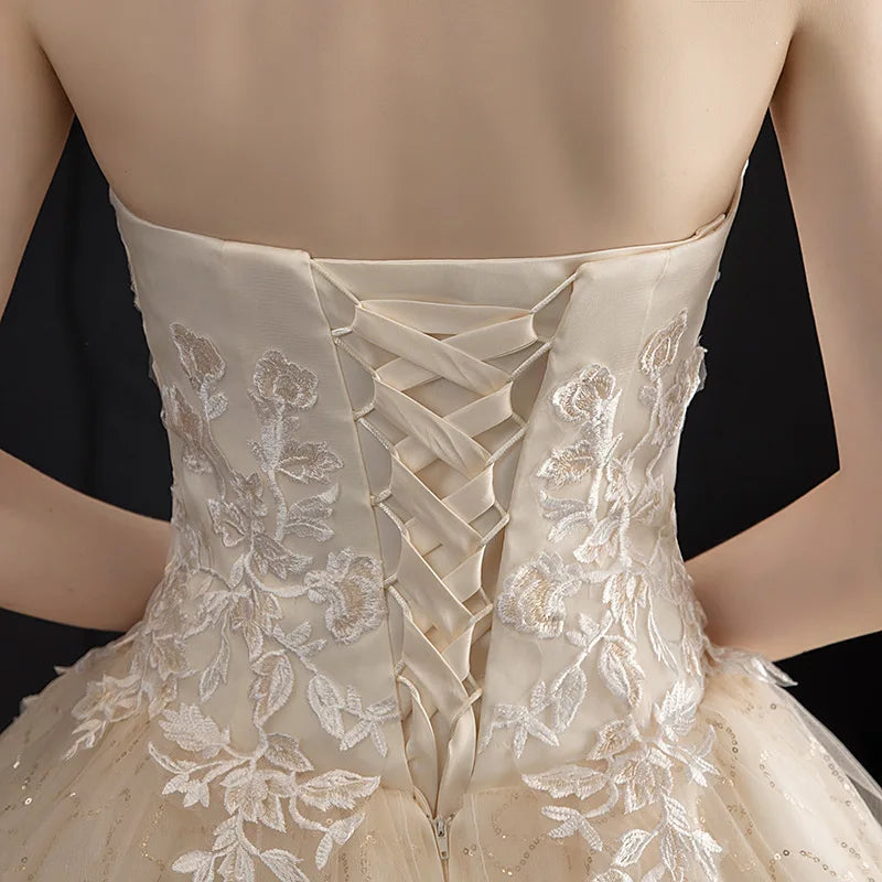 New Korean Lace Strapless Sexy Dubai Wedding Dresses Spring Bridal Gown Cheap Wedding Gowns