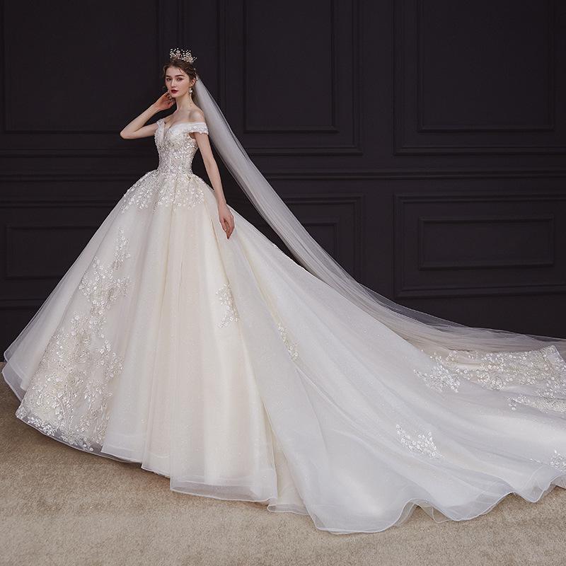 Luxury Handmade Boat Neck Wedding Dress With Train Lace Flower Bridal Dress Elegant Off The Shoulder Ball Gown