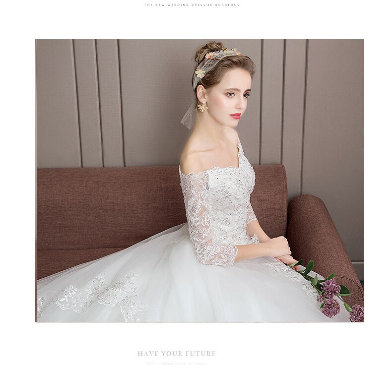 2023 Long Tail Half Sleeve Wedding Dress Princess Wedding Gown Lace V Neck Bridal Dress Plus Size