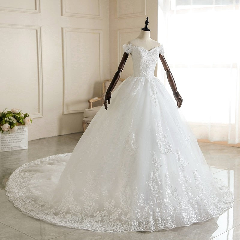 Boat Neck Lace 1m Train Lace Up Bridal Ball Gown