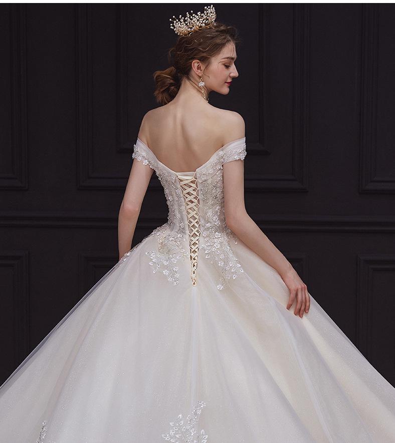 Luxury Handmade Boat Neck Wedding Dress With Train Lace Flower Bridal Dress Elegant Off The Shoulder Ball Gown