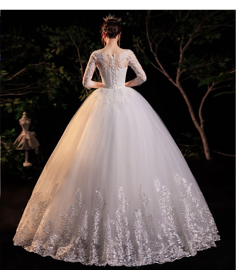 Half Sleeve Empire Illusion Wedding Dress For Pregnant Ball Gown 2023 Lace Embroidery