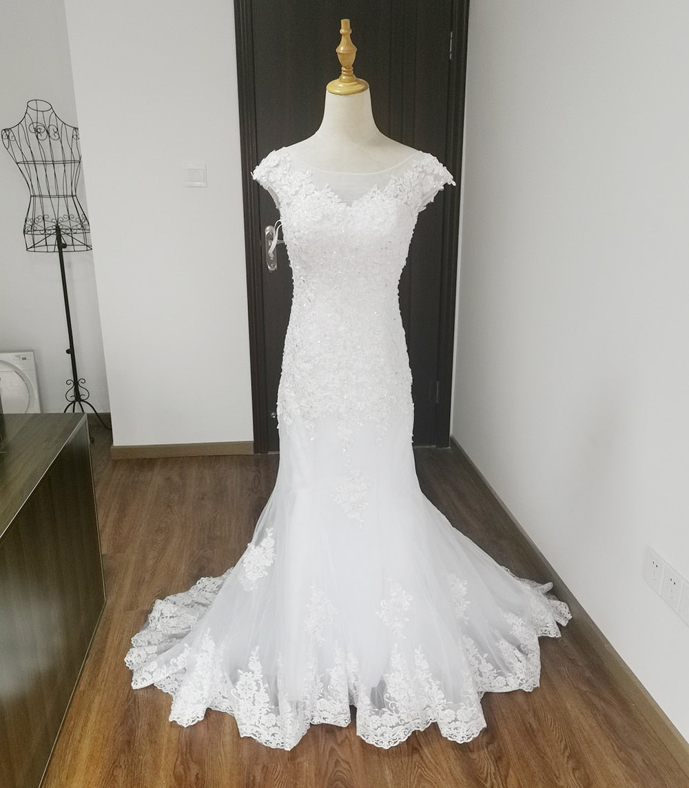 Mermaid Wedding Dress Half Sleeve O-neck Court Train Lace Up