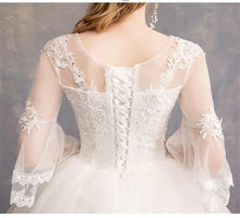 Load image into Gallery viewer, Vintage Wedding Dresses 2023 New Cheap Wedding Dress Full Flare Sleeve Lace Embroidery Princess Vestido De Noiva F
