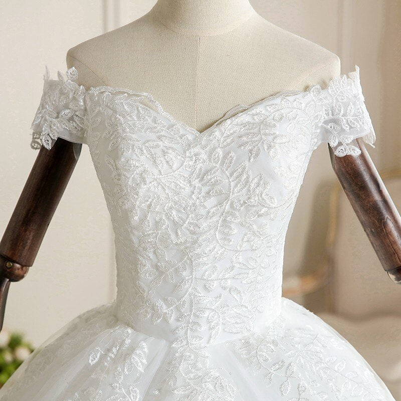Boat Neck Lace 1m Train Lace Up Bridal Ball Gown