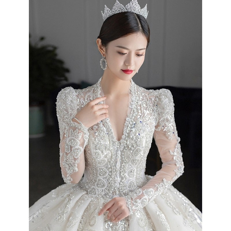 Long Sleeved Winter Wedding Dress 2023 New V Neck Luxury Beading Princes Wedding Gown Vestido De Noiva
