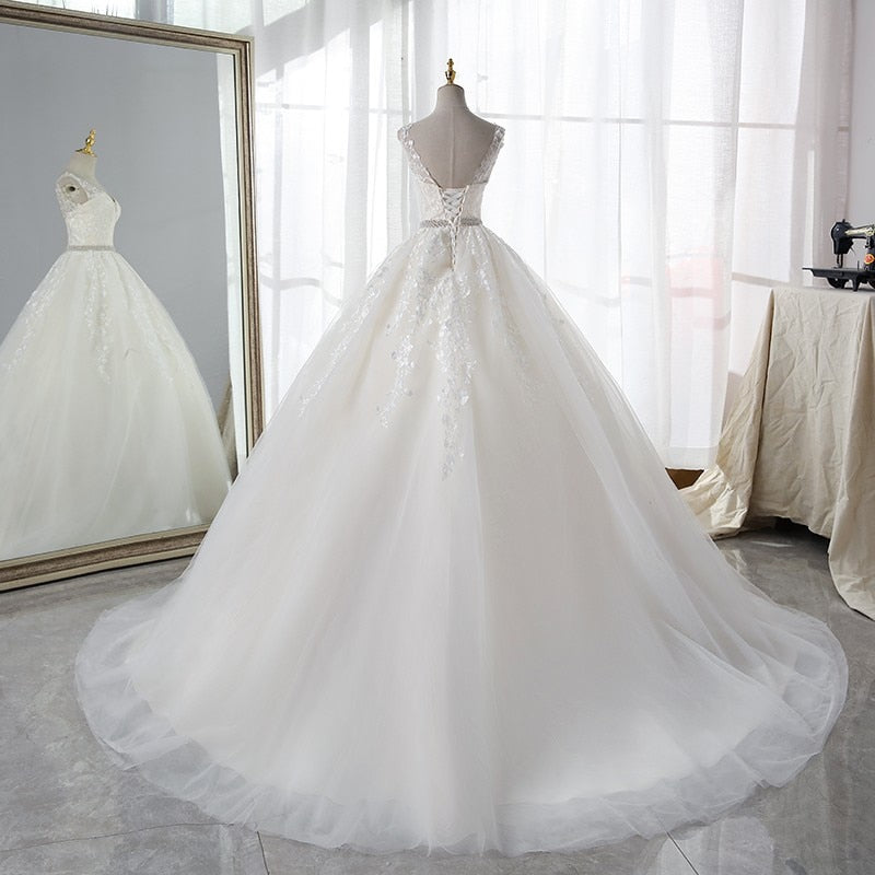Champagne Wedding Dress With Trian Sexy V-neck Bridal Dress Backless Ball Gown