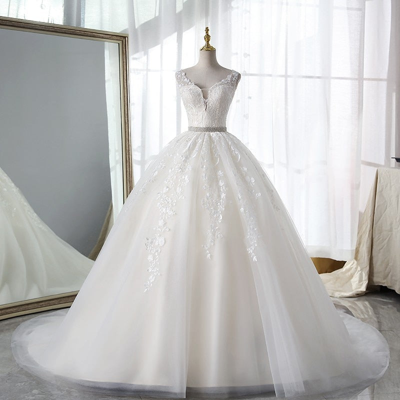 Champagne Wedding Dress With Trian Sexy V-neck Bridal Dress Backless Ball Gown
