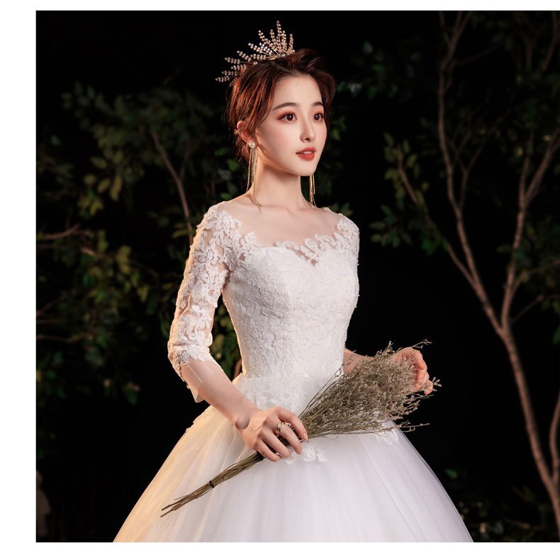 Half Sleeve Empire Illusion Wedding Dress For Pregnant Ball Gown 2023 Lace Embroidery