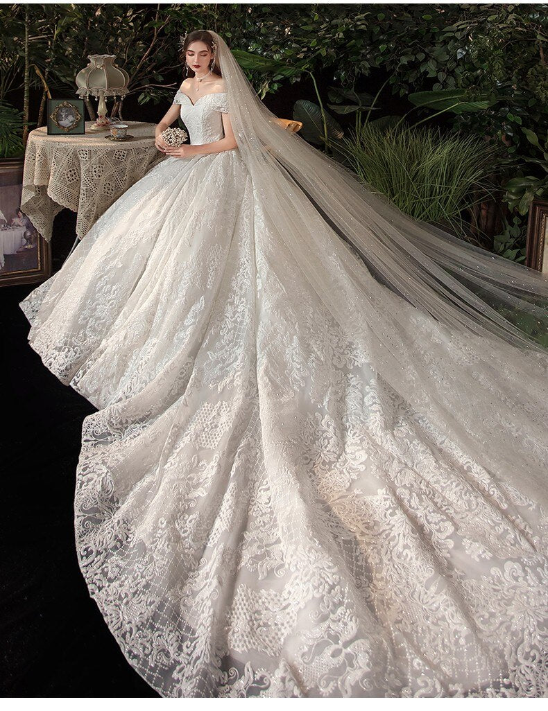 Elegant Boat Neck Wedding Gown With Train Princess Luxury Lace