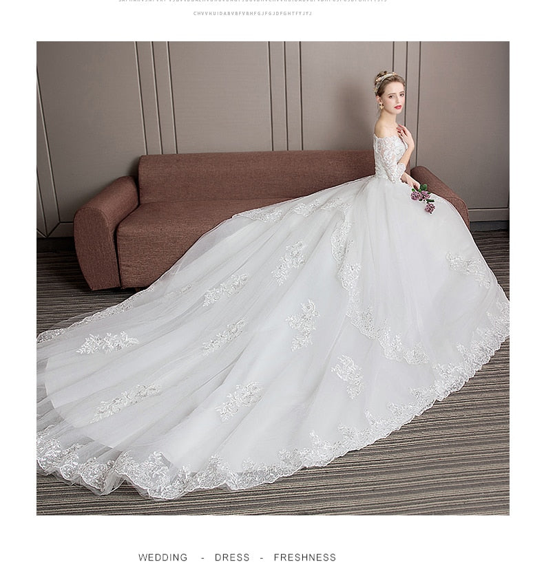 2023 Long Tail Half Sleeve Wedding Dress Princess Wedding Gown Lace V Neck Bridal Dress Plus Size