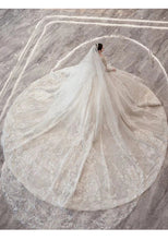 Load image into Gallery viewer, French new bride dress luxury big train
