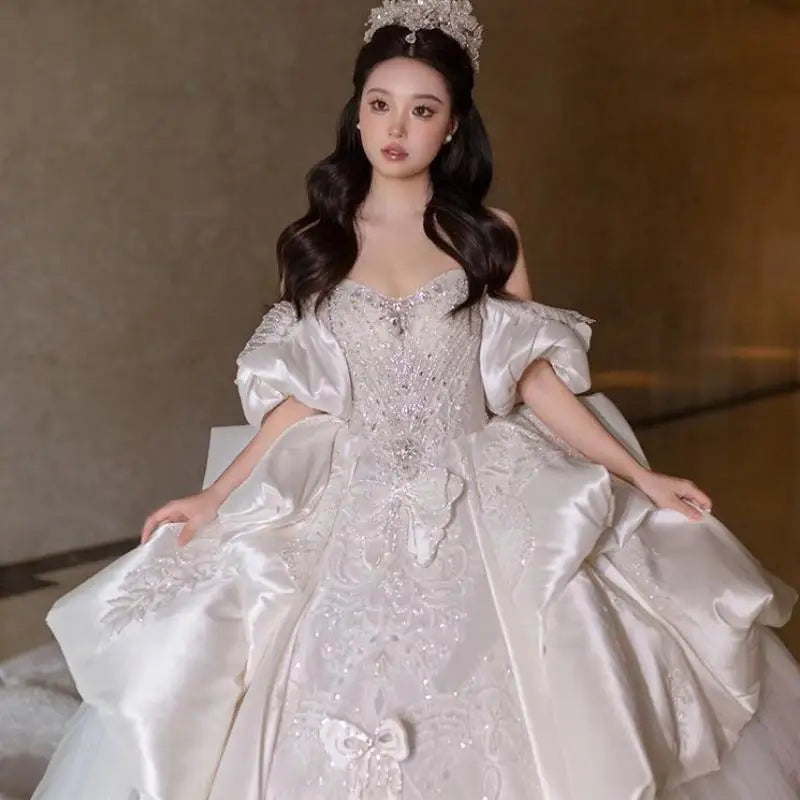 Luxury And Elegent Off The Shoulder Satin Wedding Dress Lace Appliques Bridal Dress