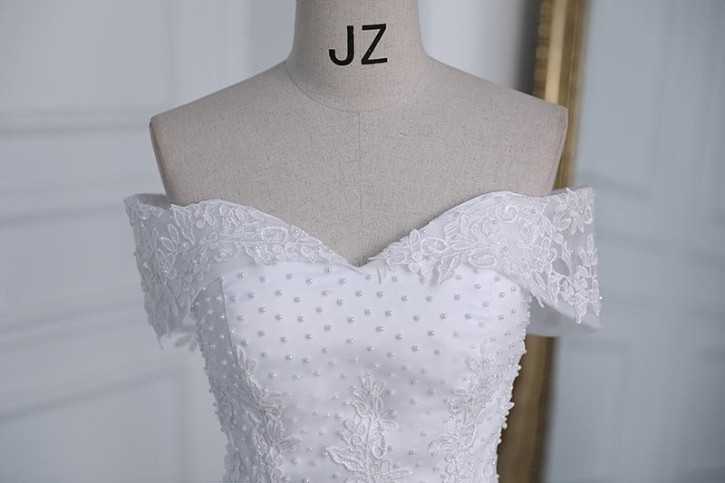 Off The Shoulder Plus Size Lace Wedding Dress Long Train Appliqes Pearls Bridal Tulle