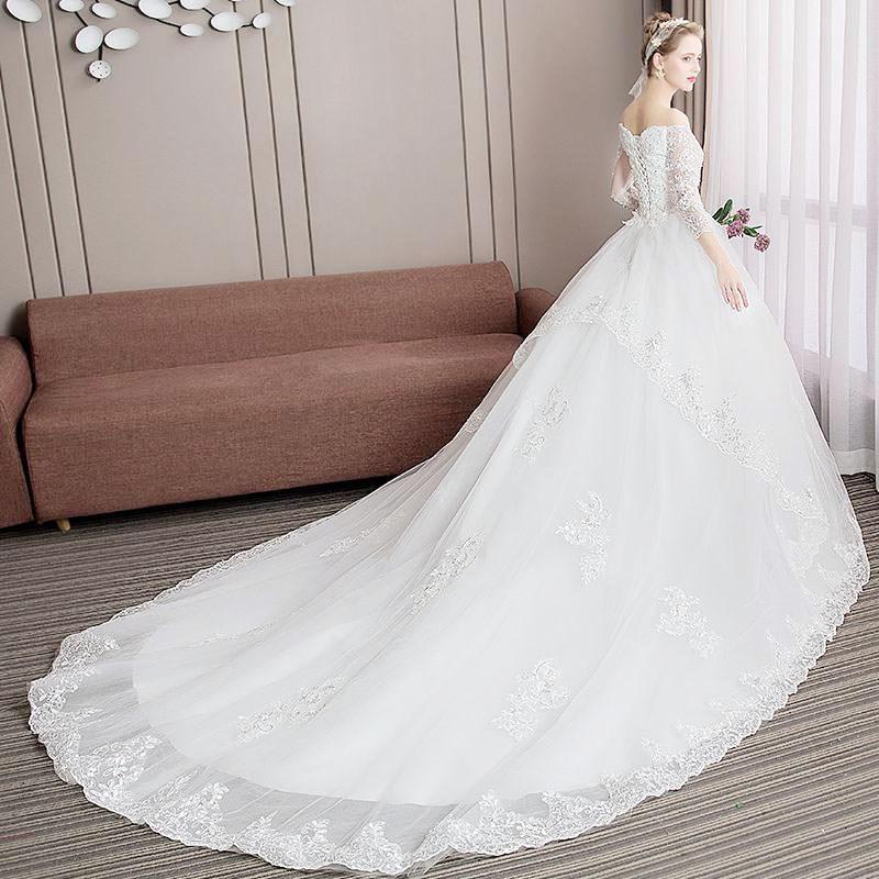 2023 Long Tail Half Sleeve Wedding Dress Princess Wedding Gown Lace V Neck Bridal Dress Plus Size