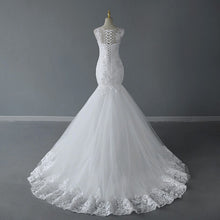 Load image into Gallery viewer, Classic O Neck Mermaid Wedding Dress With Small Train
