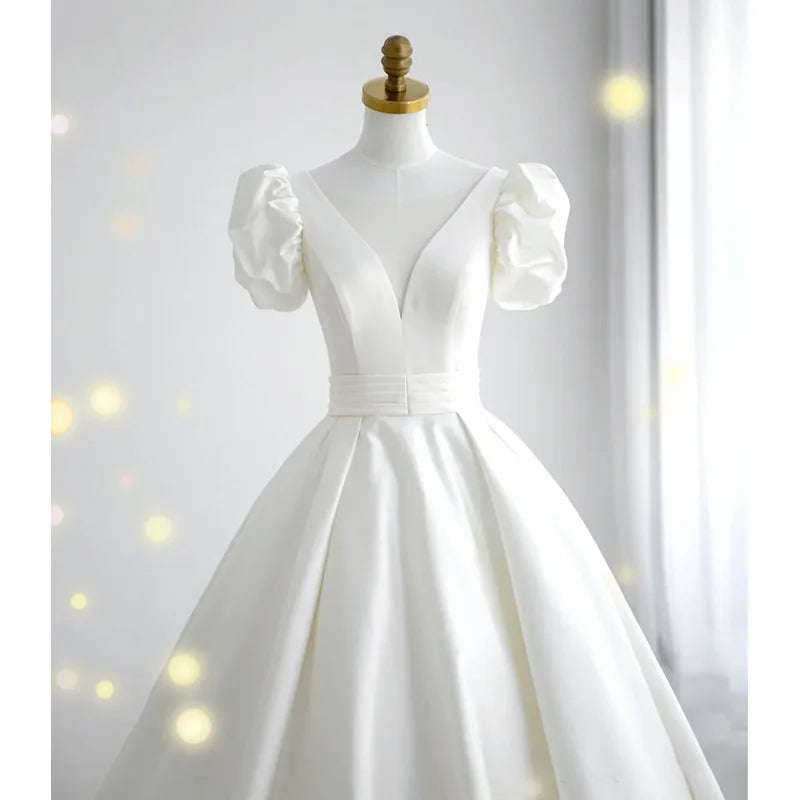 White Ball Gown Women Wedding Dresses V Neck Satin