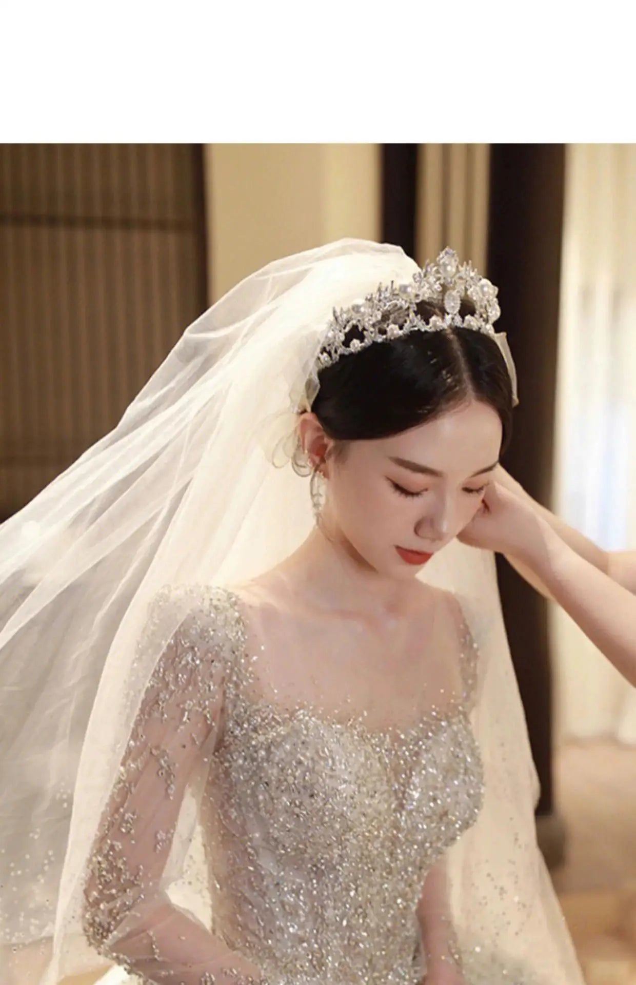 Long Sleeved Vintage Elegant Wedding Dress For Women Lace Sequined Beading Princess Ball Gown