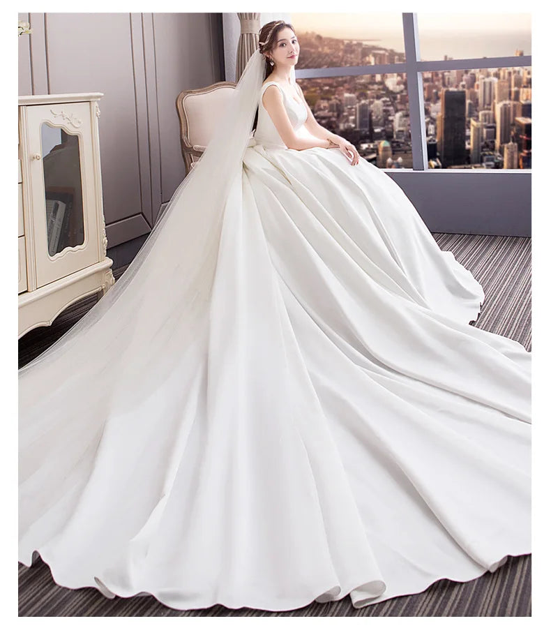 Vintage Square Collar Ball Gown Wedding Dresses Satin Simple Bride Dress With Bow Sleeveless