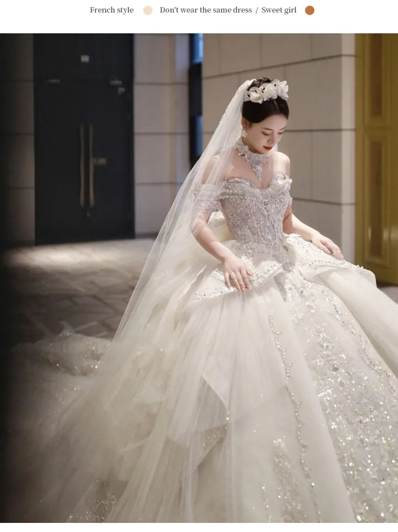 Luxury Wedding Dresses Witn Train Classic Boat Neck Wedding Ball Gown