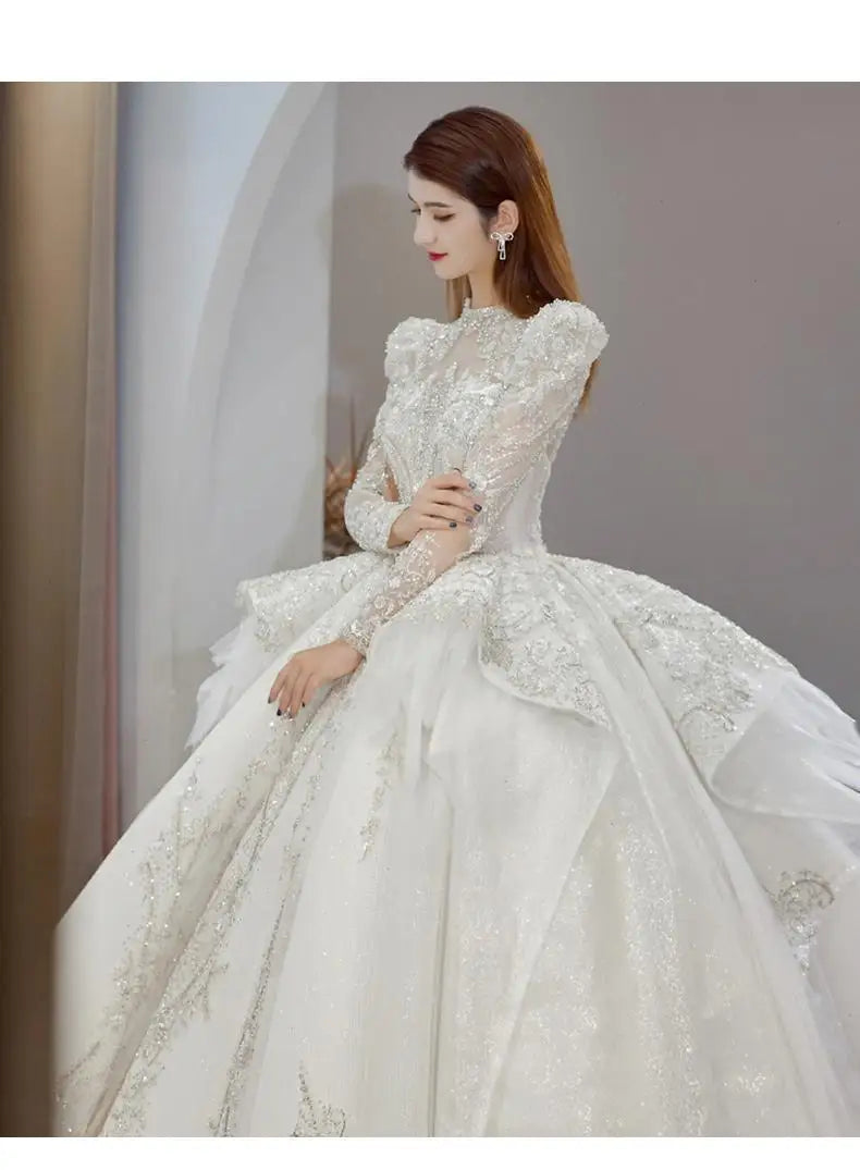 Winter Retro Vintage Wedding Dress For Bridals Long Sleeve Lace Appliques Beading Princess Ball Gown