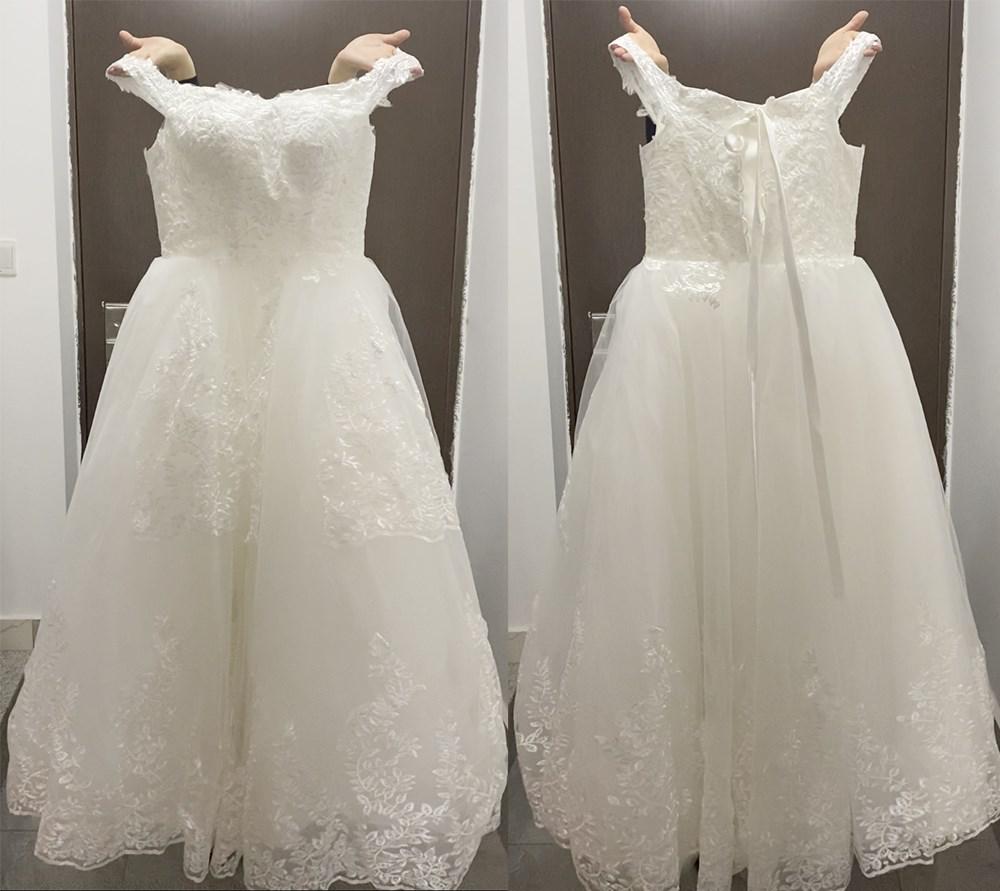 Boat Neck Lace 1m Train Lace Up Bridal Ball Gown
