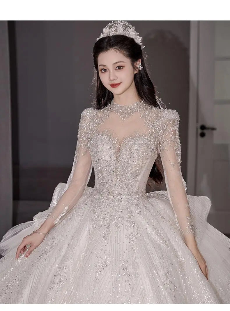 Long Sleeved Vintage Exquisite Wedding Dress Lace Appliques Beading Princess Ball Gown