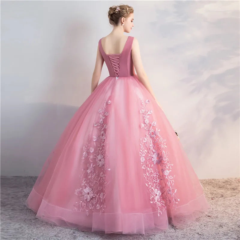 Elegant Ball Gown Women Quinceanera Dresses Appliques V Neck Gowns