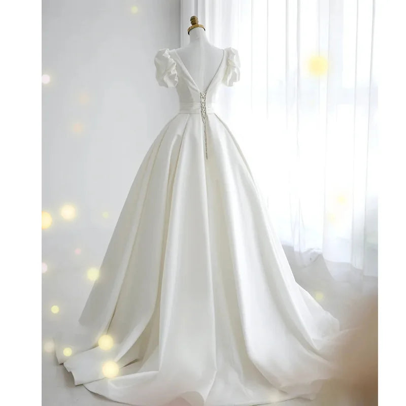 White Ball Gown Women Wedding Dresses V Neck Satin