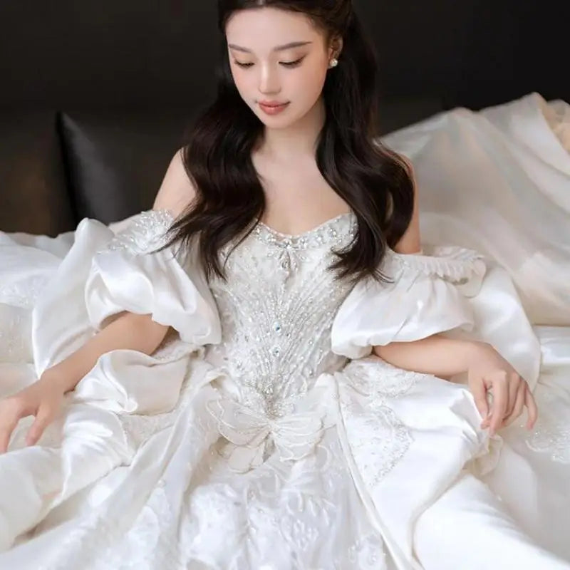 Luxury And Elegent Off The Shoulder Satin Wedding Dress Lace Appliques Bridal Dress