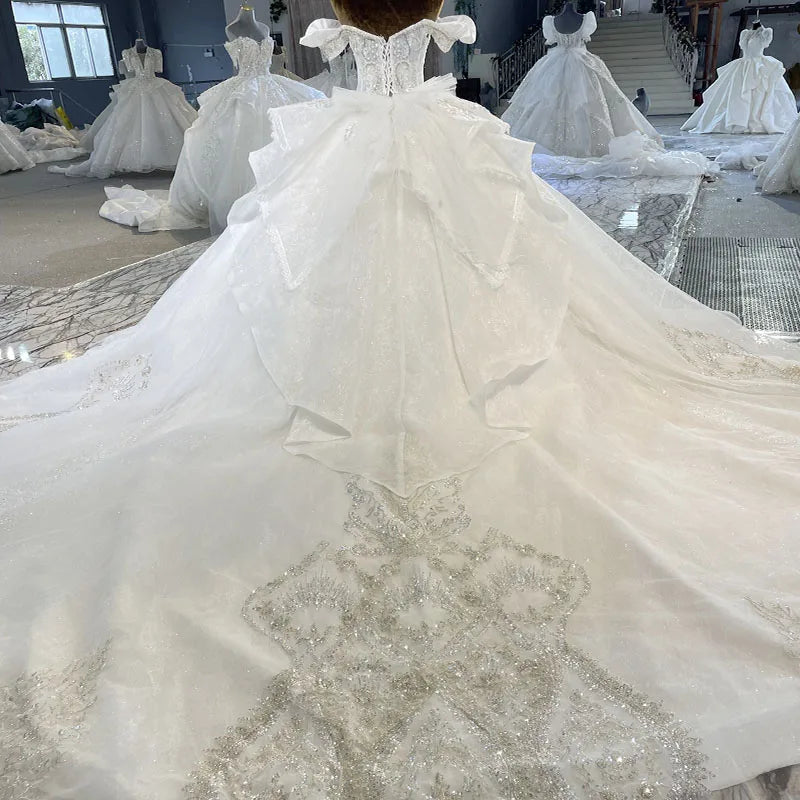 Stylish Ball Gown Sweetheart Pearls Appliques Sequined