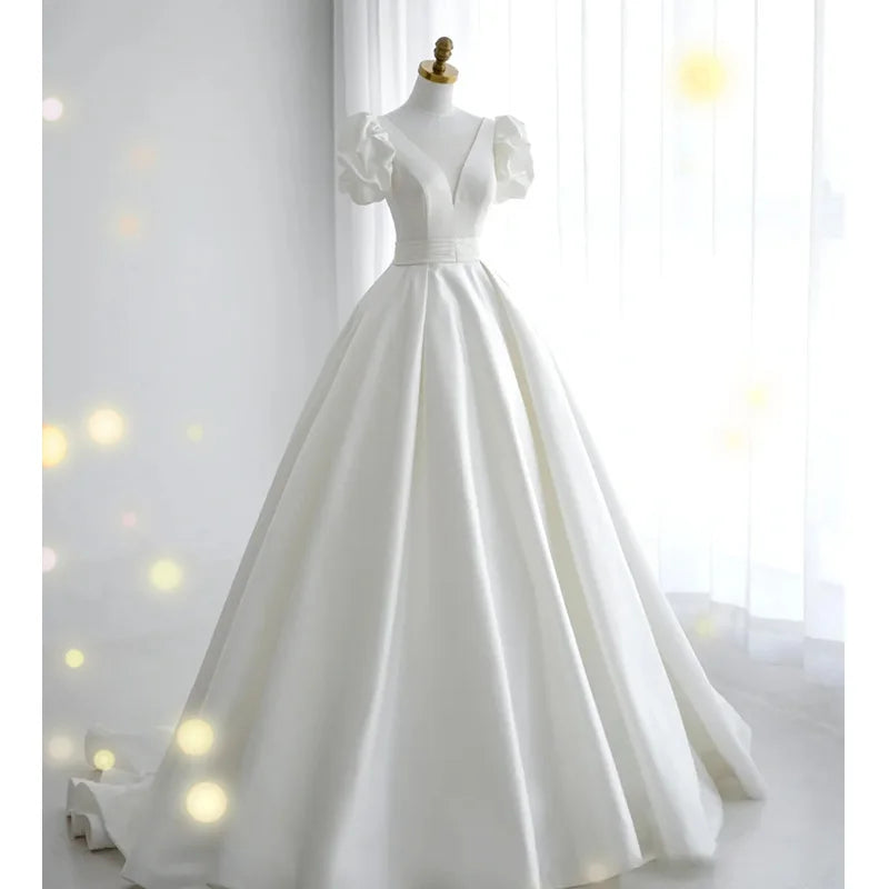 White Ball Gown Women Wedding Dresses V Neck Satin
