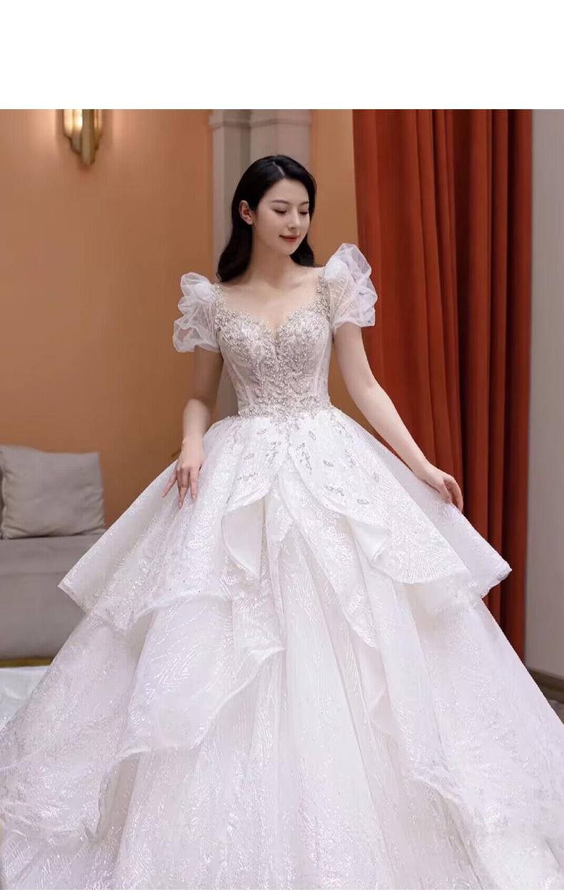 Embroidery Beaded Bubble Sleeveless Princess Wedding Gown