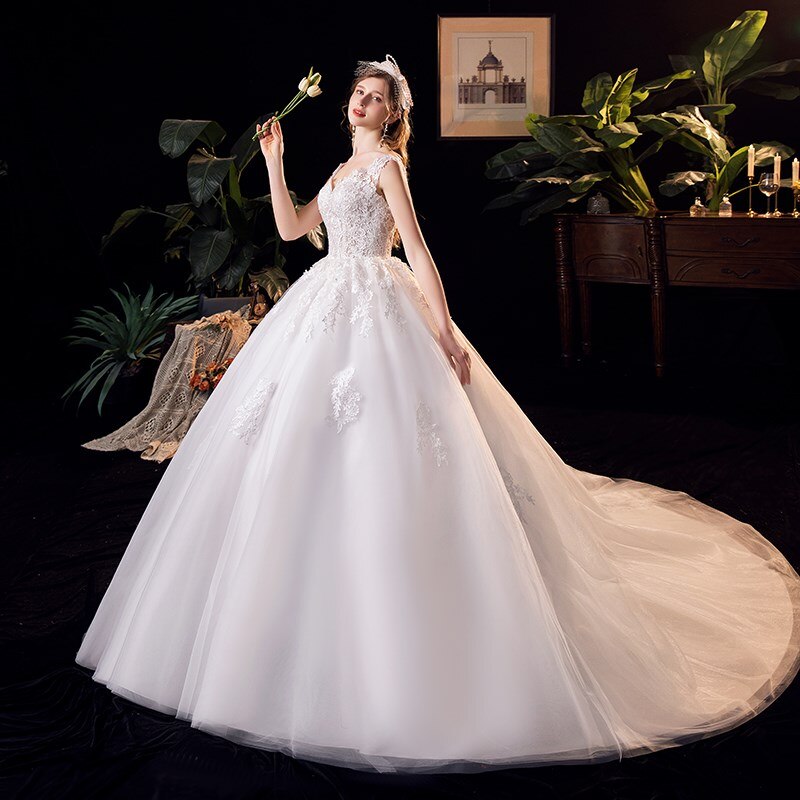 Lace V-neck Sweep Train Wedding Gowns Sleeveless Embroidery Bridal Dress