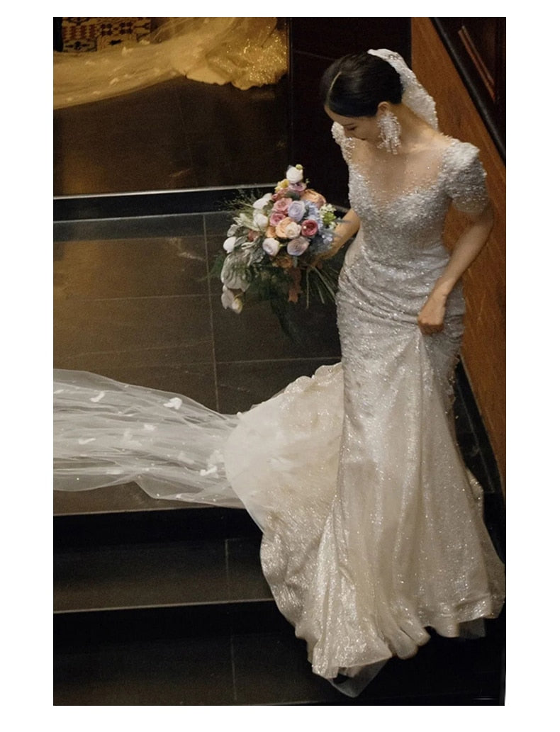 Short Sleeve Luxury Beading Lace Bridal Dress Court Train Shinny