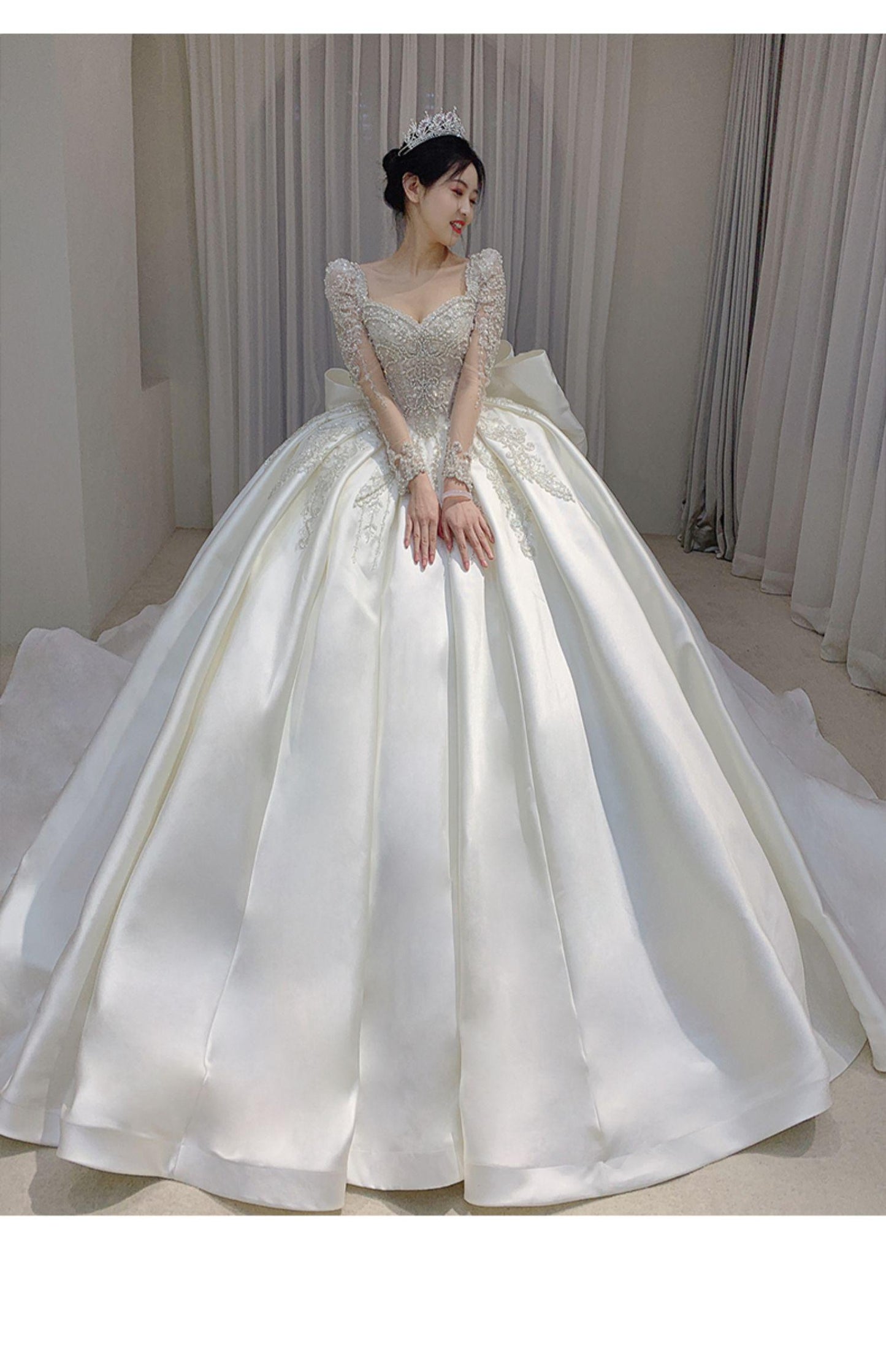 Long Sleeve Wedding Trailing Satin Lace Embroidery Bridal Dresses