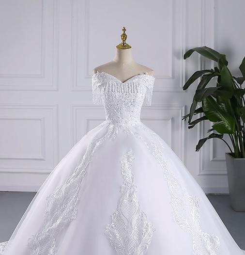 Luxury Crystal Beaded Wedding Dresses New Plus Size White Cap Sleeve Wedding Gown Pretty Lace On Neck Africa Style Wedding Dress