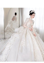 Load image into Gallery viewer, Retro Exquisite Long Sleeves Vintage Lace Appliques Beading Bridal Gown
