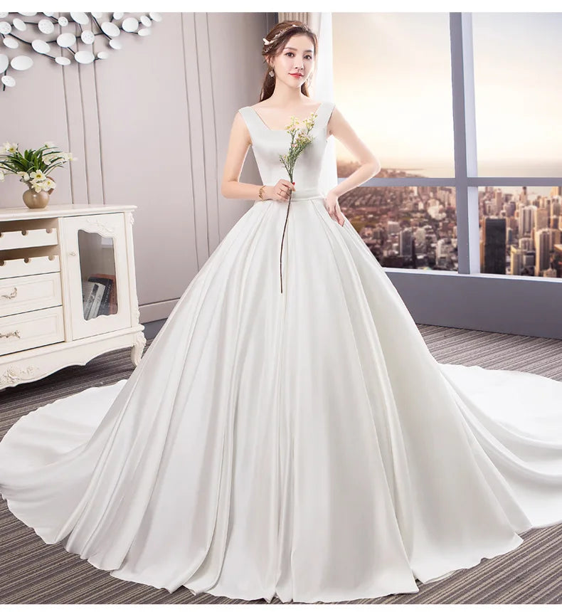 Vintage Square Collar Ball Gown Wedding Dresses Satin Simple Bride Dress With Bow Sleeveless