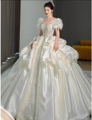 Satin Wedding Dress Lace Beading Shinny Lantern Sleeve Bridal Dress