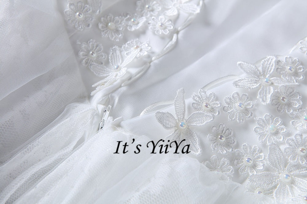 Free Shipping Appliques Wedding dresses Strapless Vestidos De Novia Off white dress Bridal Ball gowns Sleeveless Frocks IY032