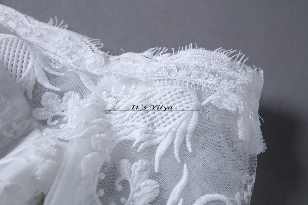 Free shipping New 2017 Summer Boat Neck Lace Sleeves Wedding Dresses Plus size Princess Bride Frocks Vestidos De Novia HS248