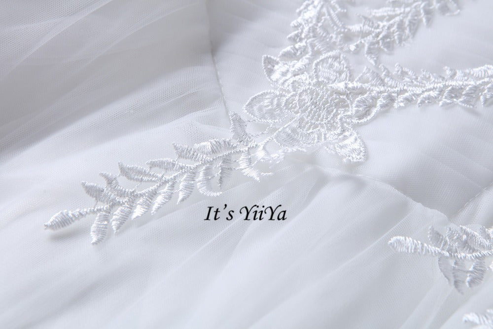 Free shipping New Arrival Strapless Sleeveless Wedding Dresses Long Train Gowns Appliques Frocks dress Vestidos De Novia IY010