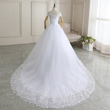 Load image into Gallery viewer, New Arrival Wedding Dress Sleeveless Organza Court Train Lace Up Ball Gown Off The Shoulder Princess Wedding Gown

