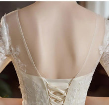 Load image into Gallery viewer, Classic O Neck Wedding Dress Beautiful Lace Princess Ball Gown Slim Half Sleeve Bridal Dress
