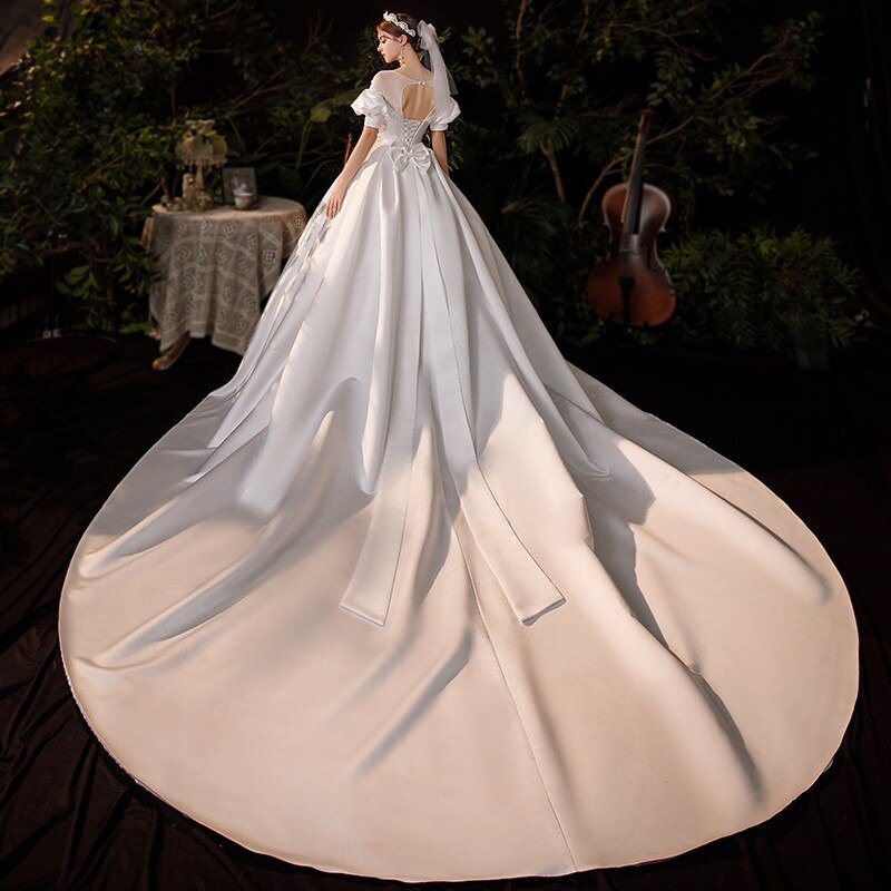 Luxury Bridal Dress With Train Princess Vintage Ball Gown Customize