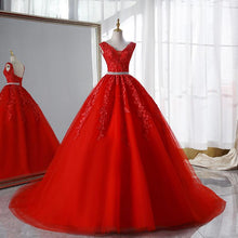 Load image into Gallery viewer, Lace Wedding Dress 2023 Classic V-neck Bridal Dress With Court Train
