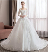 Load image into Gallery viewer, 2023 Long Tail Half Sleeve Wedding Dress Princess Wedding Gown Lace V Neck Bridal Dress Plus Size
